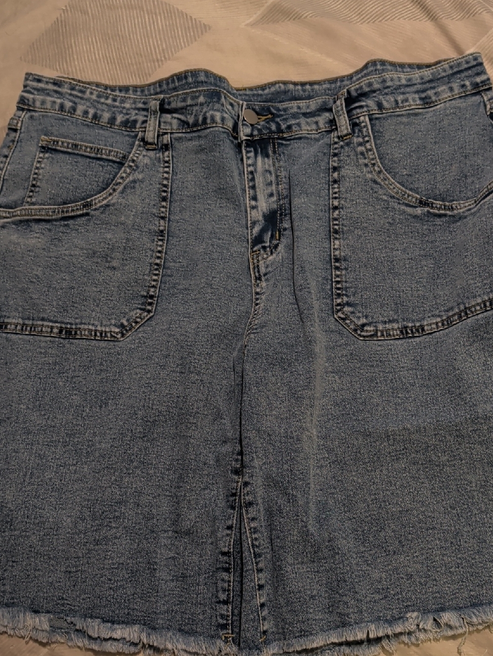 Classic High-Waist Denim Bermuda Shorts - Blue